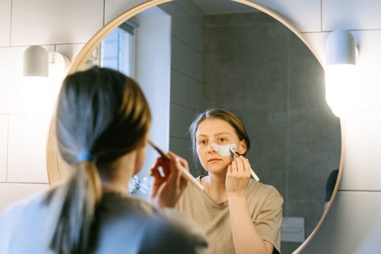 Melatonin Creme: Wirkung auf Haut & Schlaf im Check
